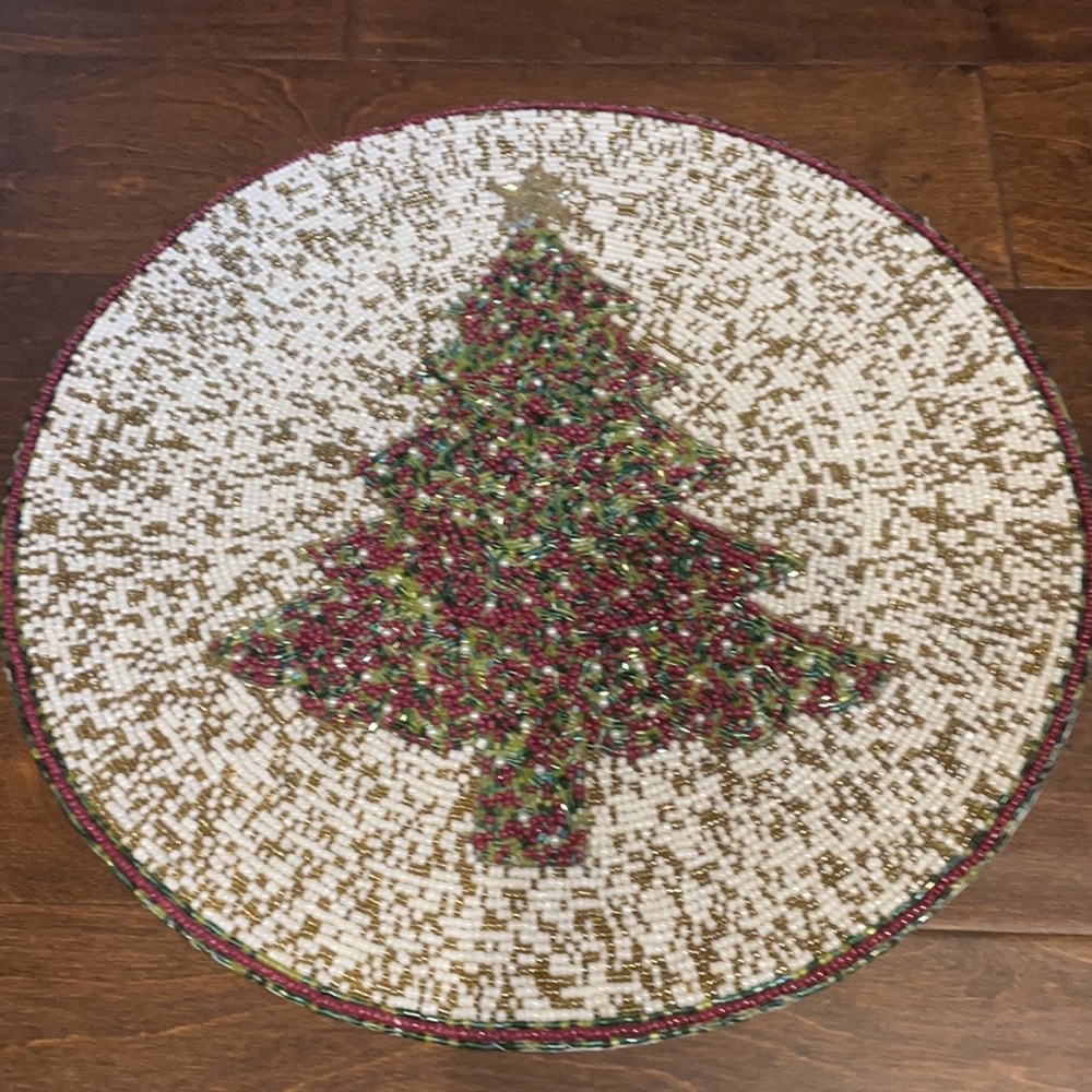 NWT Tahari Home Beaded Charger Christmas Tree Holiday 15" Round Tablescape